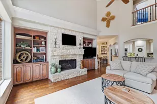 4420 Crown Knoll Cir, Flower Mound, TX 75028 - Photo 9