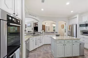 4420 Crown Knoll Cir, Flower Mound, TX 75028 - Photo 13