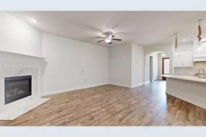4502 Sapphire Falls Way, Arlington, TX 76005 - Photo 5
