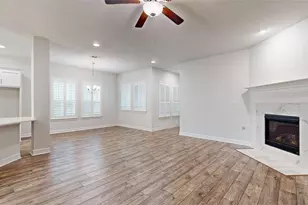 4502 Sapphire Fls Wy, Arlington, TX 76005 - Photo 3