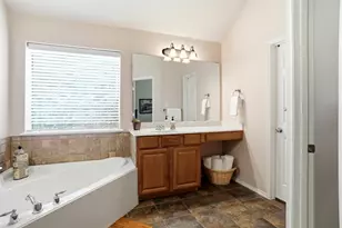 10141 Crawford Farms Dr, Fort Worth, TX 76244 - Photo 17