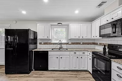 1644 Glenhill Lane, Lewisville, TX 75077 - Photo 9