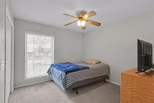 1644 Glenhill Ln, Lewisville, TX 75077 - Photo 15