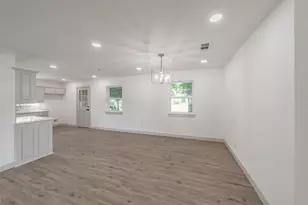 2005 Meadow Ln, Arlington, TX 76010 - Photo 23