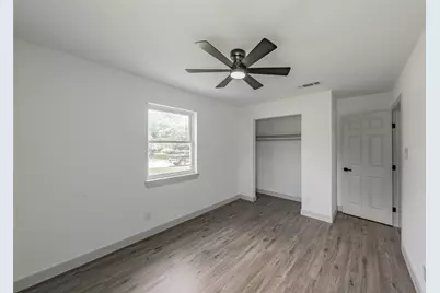 2005 Meadow Lane, Arlington, TX 76010 - Photo 5