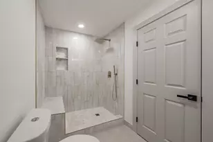 2005 Meadow Ln, Arlington, TX 76010 - Photo 17