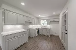 2005 Meadow Ln, Arlington, TX 76010 - Photo 19