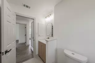 2005 Meadow Ln, Arlington, TX 76010 - Photo 7