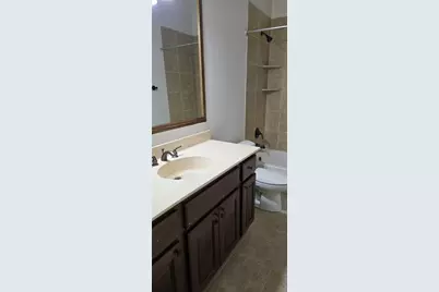 10531 Steinbeck Lane, Irving, TX 75063 - Photo 3