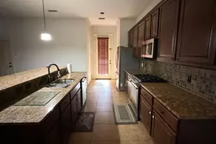 10531 Steinbeck Ln, Irving, TX 75063 - Photo 13
