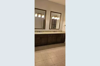 10531 Steinbeck Lane, Irving, TX 75063 - Photo 7