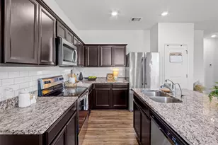 19300 E Cloudy Bay Dr, Pflugerville, TX 78660 - Photo 13