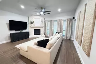 1525 Jocelyn Dr, Fort Worth, TX 76052 - Photo 5