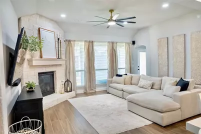 1525 Jocelyn Drive, Fort Worth, TX 76052 - Photo 7