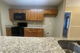 1226 W Hudgins St, Grapevine, TX 76051 - Photo 11