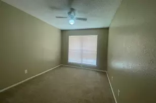 1226 W Hudgins St, Grapevine, TX 76051 - Photo 25
