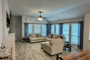 729 Oakleaf Dr, Midlothian, TX 76065 - Photo 5