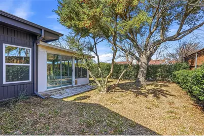 1813 Crockett Street, Garland, TX 75042 - Photo 37