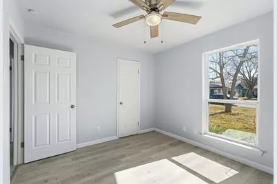 1813 Crockett Street, Garland, TX 75042 - Photo 9