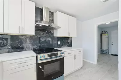 1813 Crockett Street, Garland, TX 75042 - Photo 5