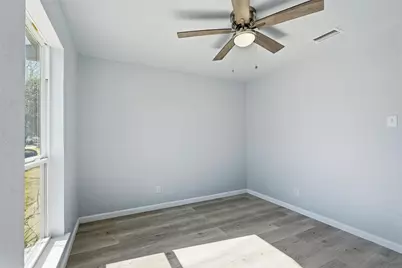 1813 Crockett Street, Garland, TX 75042 - Photo 11