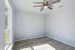 1813 Crockett St, Garland, TX 75042 - Photo 11