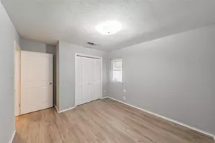 553 NW Janie Ln, Burleson, TX 76028 - Photo 23