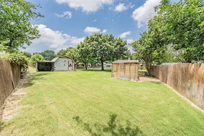 553 NW Janie Lane, Burleson, TX 76028 - Photo 35