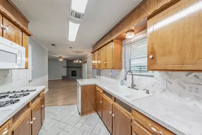 553 NW Janie Lane, Burleson, TX 76028 - Photo 13