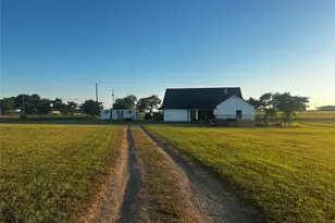 2000 County Rd 1123, Godley, TX 76044 - Photo 19