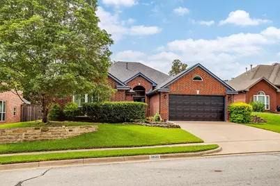 3820 Misty Glen Court, Bedford, TX 76021 - Photo 3