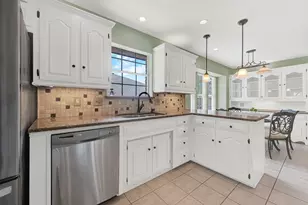 1725 Cordoba Ct, Plano, TX 75074 - Photo 5