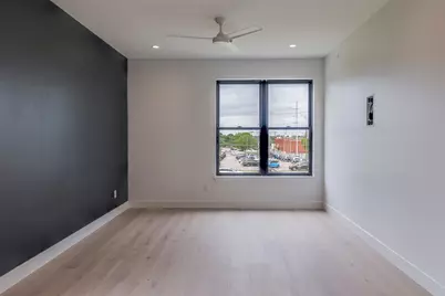 309 W Daggett Avenue #207, Fort Worth, TX 76104 - Photo 5