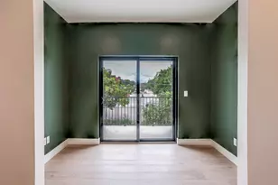 309 W Daggett Ave, Fort Worth, TX 76104 - Photo 7