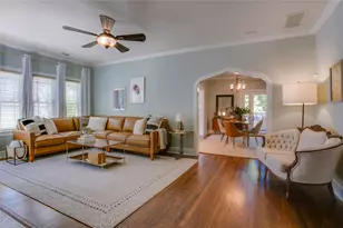 919 Salmon Dr, Dallas, TX 75208 - Photo 7