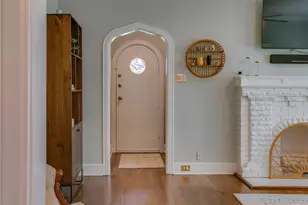 919 Salmon Dr, Dallas, TX 75208 - Photo 5