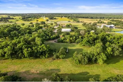 2108 W Sherman Drive, Aubrey, TX 76227 - Photo 17