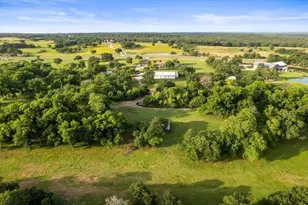 2108 W Sherman Dr, Aubrey, TX 76227 - Photo 17