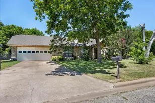 515 Spring Meadow St, Stephenville, TX 76401 - Photo 1