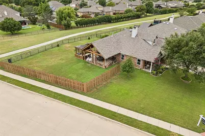 13724 Trail Break Drive, Fort Worth, TX 76052 - Photo 3