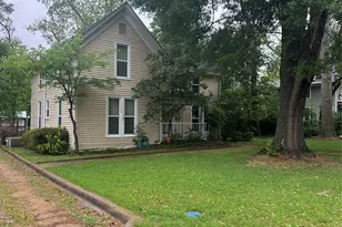 504 1st St, Terrell, TX 75160 - Photo 1