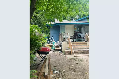 2719 Wilkinson Avenue, Fort Worth, TX 76103 - Photo 3