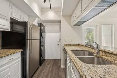 3105 San Jacinto Street #220, Dallas, TX 75204 - Photo 13