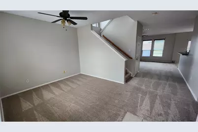 9201 Popes Creek Court, McKinney, TX 75071 - Photo 3