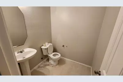 9201 Popes Creek Court, McKinney, TX 75071 - Photo 7