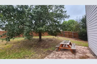 9201 Popes Creek Court, McKinney, TX 75071 - Photo 11