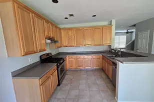 9201 Popes Creek Ct, McKinney, TX 75071 - Photo 11