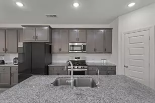 1504 Shire Dr, Aubrey, TX 76227 - Photo 11