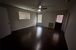 208 Connie Dr, DeSoto, TX 75115 - Photo 9