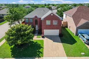 10701 Augusta Ln, Rowlett, TX 75089 - Photo 3